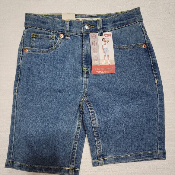 Levi's Other - Levi's slim fit shorts boys 7 reg L24'' x22W